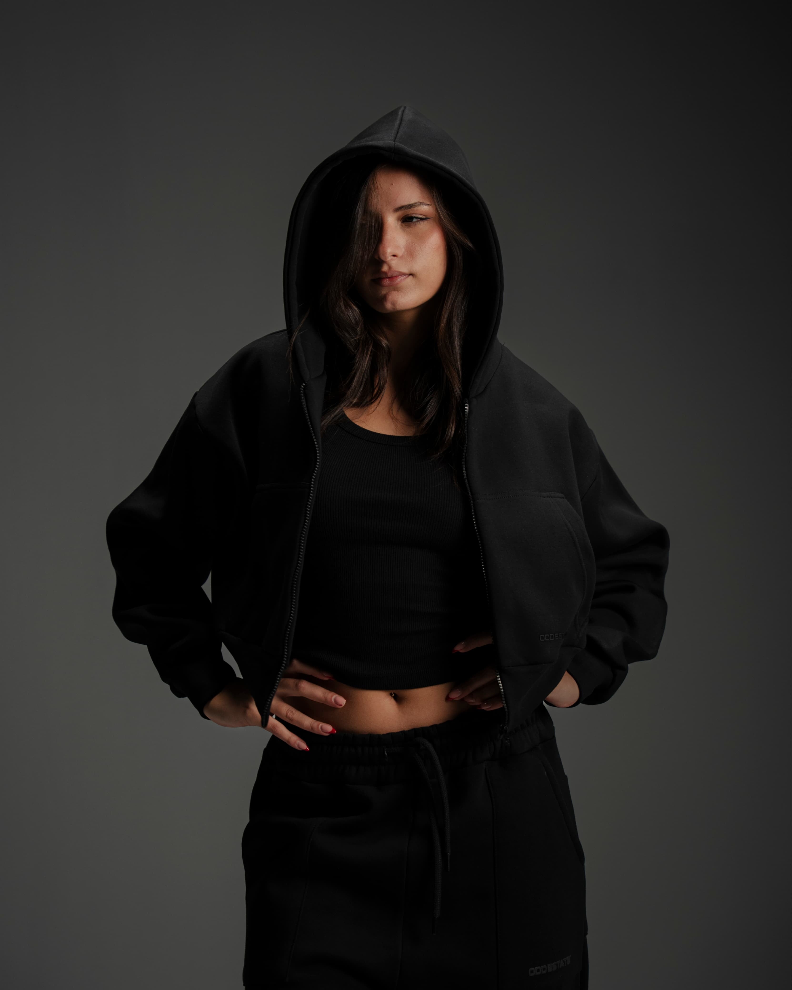 Cropped Zipper - Black