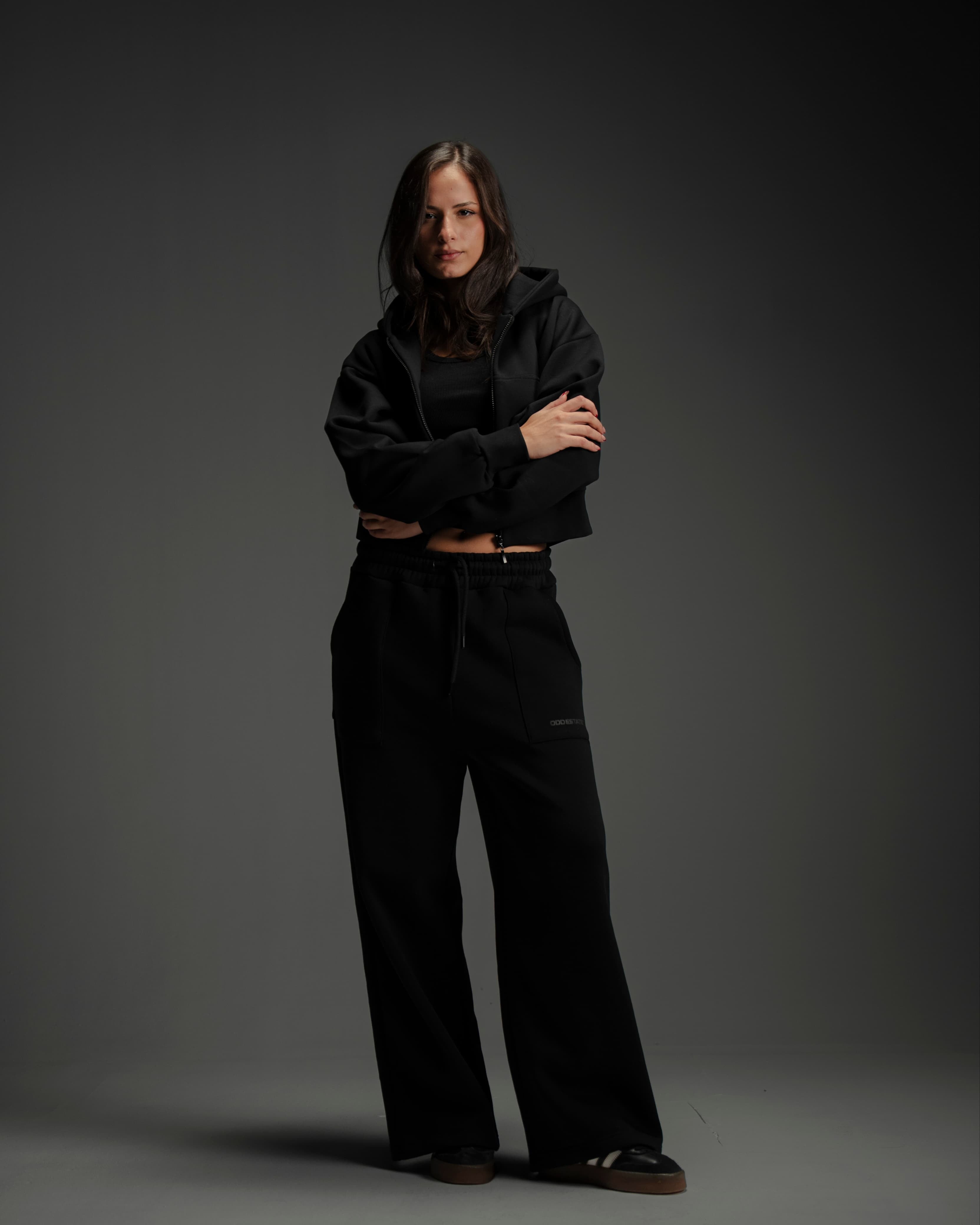 Cropped Zipper - Black