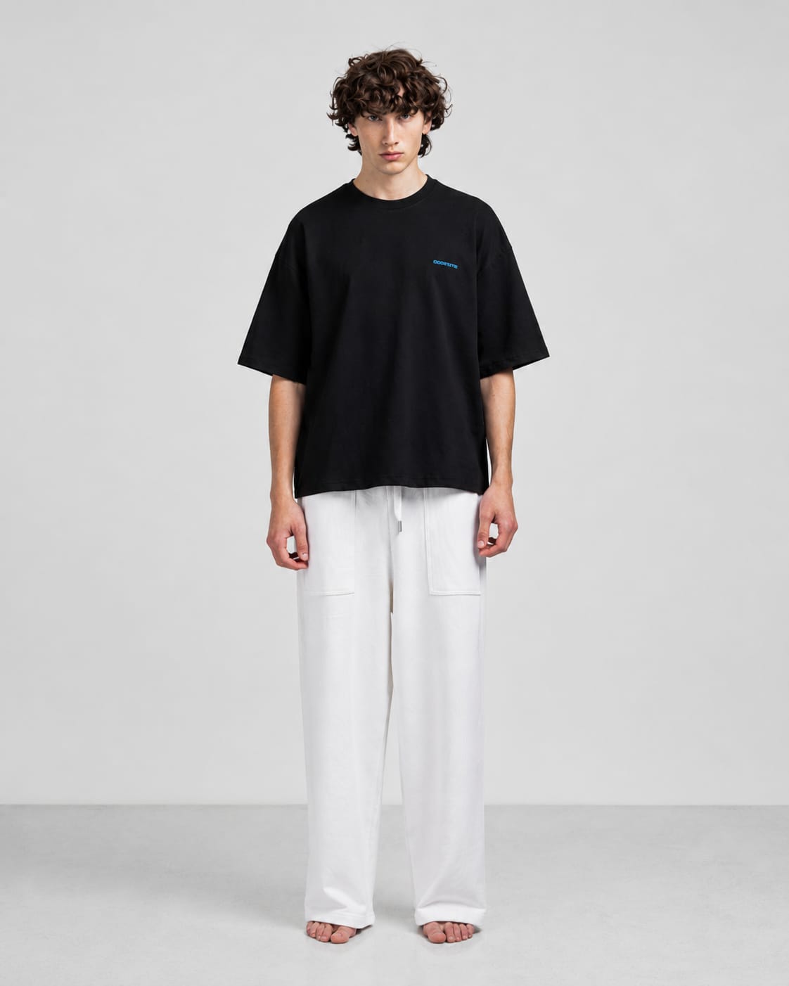 ESSENTIAL TEE - Black x Blue - Unisex