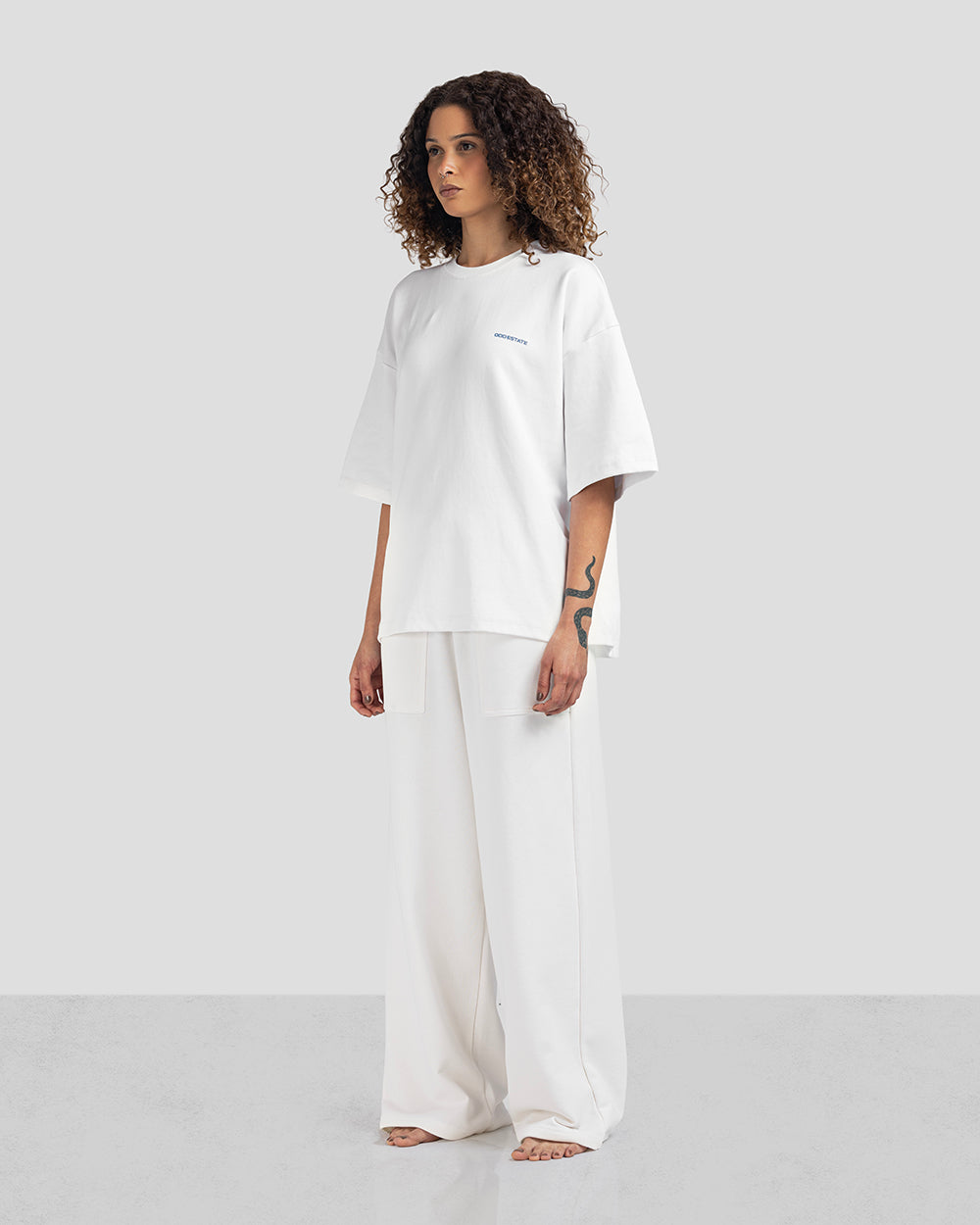 ESSENTIAL TEE - Off White x Blue - Unisex