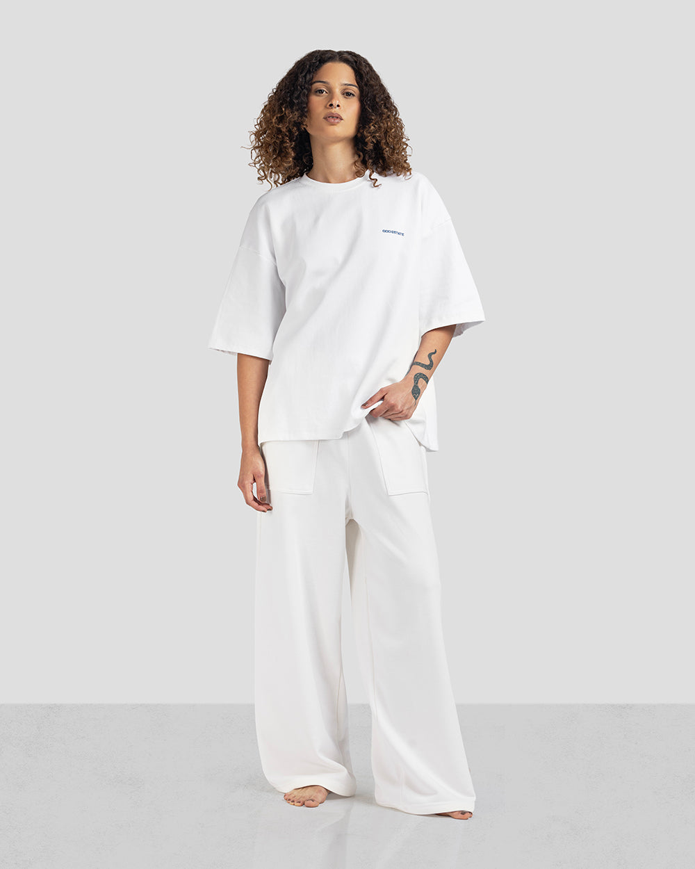 ESSENTIAL TEE - Off White x Blue - Unisex