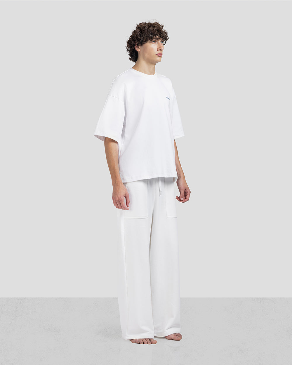 ESSENTIAL TEE - Off White x Blue - Unisex