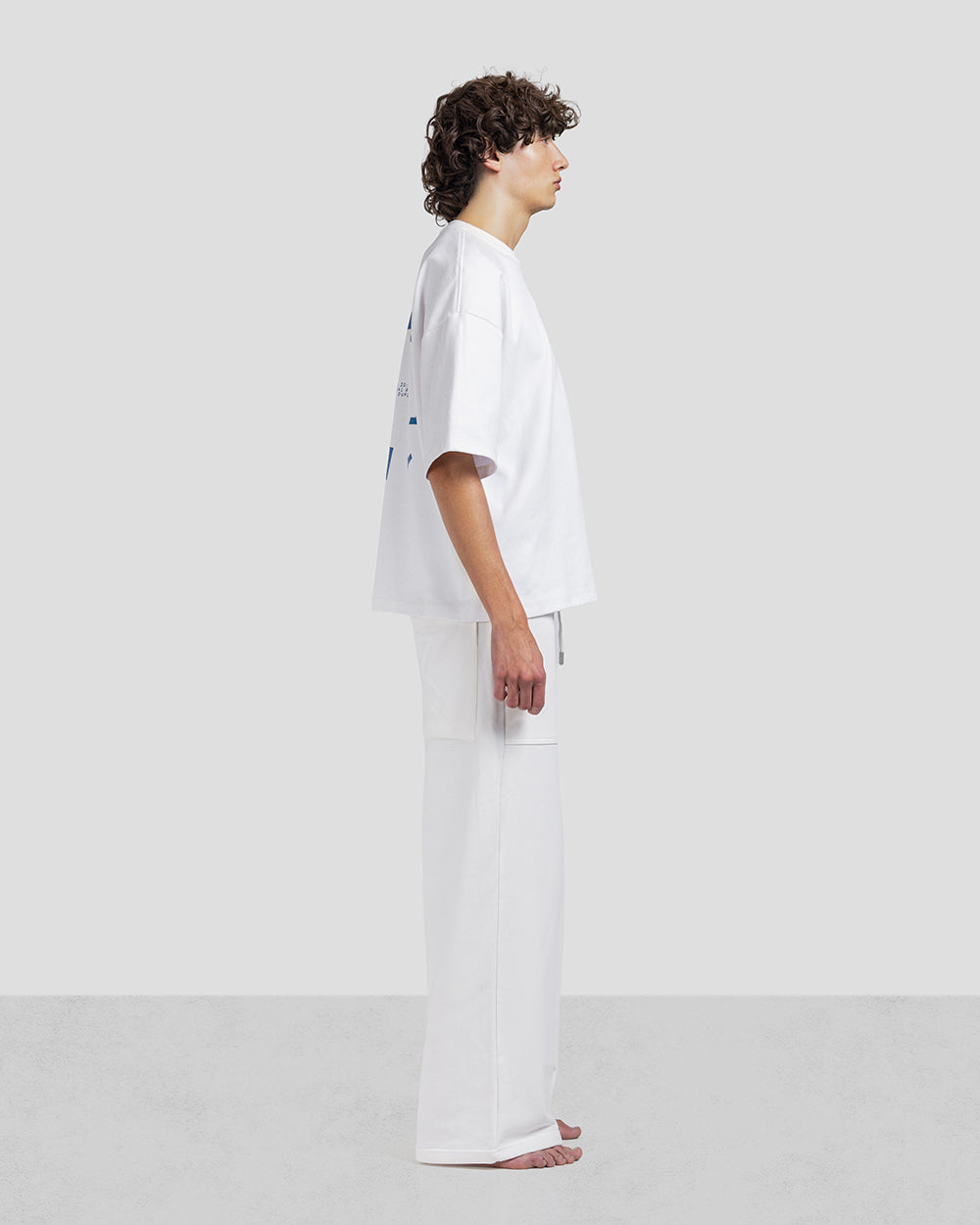 ESSENTIAL TEE - Off White x Blue - Unisex